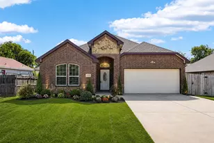 1918 Avenue D, Grand Prairie, TX 75051 - Photo 1