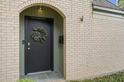 2637 McCart Avenue, Fort Worth, TX 76110 - Photo 2