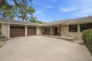8703 Dunleith Ct, Granbury, TX 76049 - Photo 2