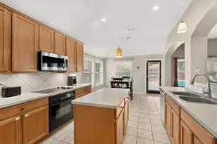 2420 Bent Trail, Mansfield, TX 76063 - Photo 10