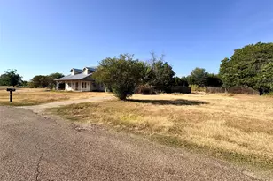 448 Norwood Dr, Woodway, TX 76712 - Photo 26