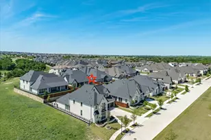 2216 Winding Crk Cir, Fort Worth, TX 76008 - Photo 2