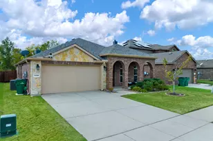 1120 Cheyenne Dr, Aubrey, TX 76227 - Photo 4