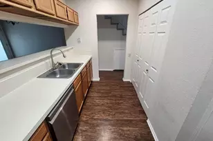 1503 Maybrook Ct, Arlington, TX 76014 - Photo 6