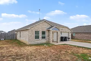 2409 Abigail Ln, Mabank, TX 75147 - Photo 6