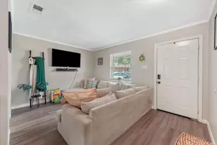 214 E Arkansas St, Sherman, TX 75090 - Photo 2