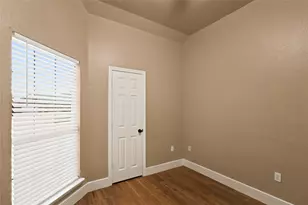 627 Brenna Rd, Waxahachie, TX 75165 - Photo 14
