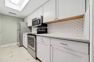 12824 Midway Rd, Dallas, TX 75244 - Photo 16