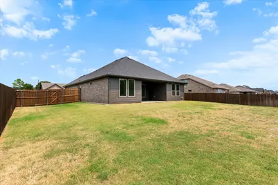 2106 Briarwood Drive, Bridgeport, TX 76426 - Photo 38