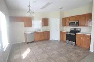 8420 Ridge Creek Dr, Dallas, TX 75249 - Photo 6