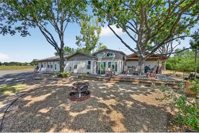 1413 W State Highway 56, Bonham, TX 75418 - Photo 2