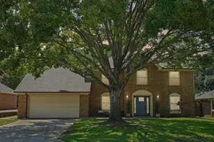 3231 Summerfield Dr, Grapevine, TX 76051 - Photo 2