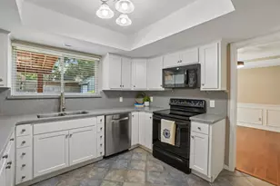 3231 Summerfield Dr, Grapevine, TX 76051 - Photo 12