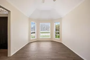 9701 Rochdale Dr, Rowlett, TX 75087 - Photo 4