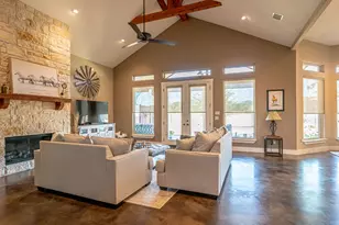 3609 Farm Land Ct, Granbury, TX 76048 - Photo 8