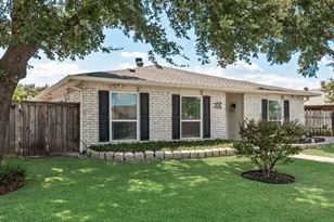 1838 Sandra Ln, Grand Prairie, TX 75052 - Photo 2