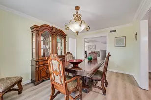 1838 Sandra Ln, Grand Prairie, TX 75052 - Photo 4