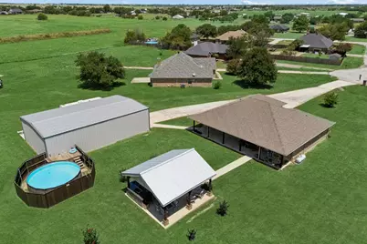 206 King George Way, Ponder, TX 76259 - Photo 2