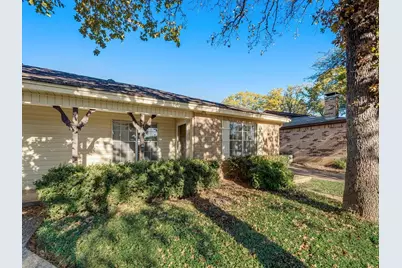 4919 Woodland Park Boulevard, Arlington, TX 76013 - Photo 2