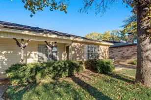 4919 Woodland Park Blvd, Arlington, TX 76013 - Photo 2