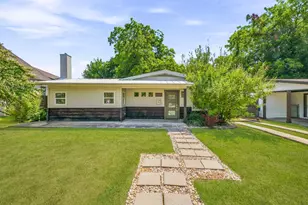 5881 Tracyne Dr, Westworth Village, TX 76114 - Photo 2