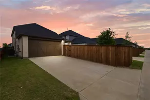 2609 Holland Ct, Celina, TX 75009 - Photo 30