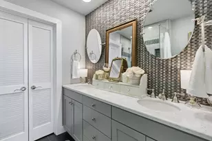 411 W 7th St, Fort Worth, TX 76102 - Photo 12