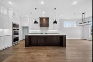 1316 Limestone Ridge Rd, Mansfield, TX 76063 - Photo 8