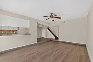 1949 Shorewood Dr, Grapevine, TX 76051 - Photo 8