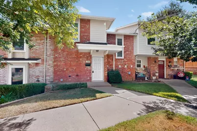 1949 Shorewood Drive, Grapevine, TX 76051 - Photo 4