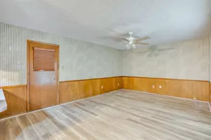 312 NW Wintercrest Rd, Burleson, TX 76028 - Photo 10