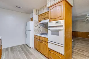 312 NW Wintercrest Rd, Burleson, TX 76028 - Photo 8