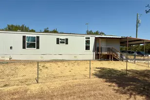 1108 Ridgeview Cir, Granbury, TX 76048 - Photo 1
