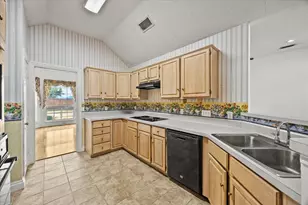 2416 Liles Ln, Mesquite, TX 75181 - Photo 10
