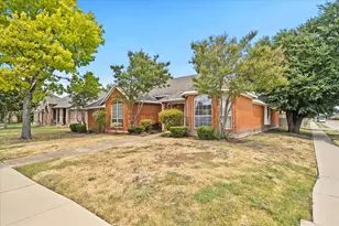 2416 Liles Ln, Mesquite, TX 75181 - Photo 2