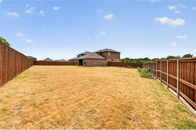 1005 Chaplin Drive, Fort Worth, TX 76247 - Photo 18