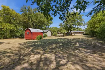 6121 Ten Mile Bridge Road, Fort Worth, TX 76135 - Photo 2