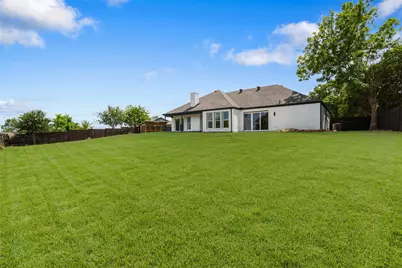 5000 Edgewater Drive, Rowlett, TX 75088 - Photo 8