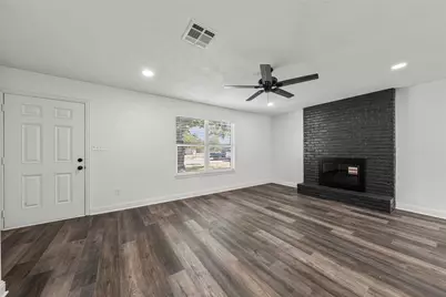 234 Ave E, Lacy Lakeview, TX 76705 - Photo 4