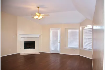 3916 Iris Court, McKinney, TX 75070 - Photo 8
