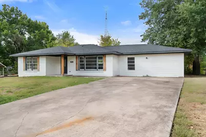 2922 College Circle, Corsicana, TX 75110 - Photo 2