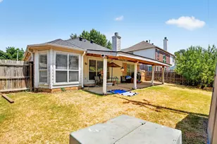 306 Branch Bend, Euless, TX 76039 - Photo 16