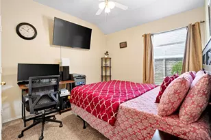 306 Branch Bend, Euless, TX 76039 - Photo 4