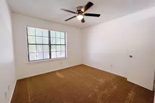 616 Valley Spring Dr, Arlington, TX 76018 - Photo 18