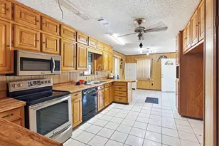 97 Heddingham Dr, Gordonville, TX 76245 - Photo 12