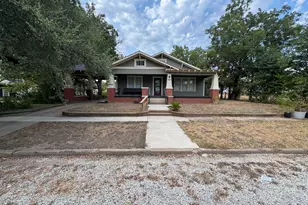 410 E Main St, Wortham, TX 76693 - Photo 2