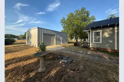 410 E Main Street, Wortham, TX 76693 - Photo 30