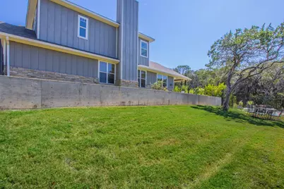1300 Sleepy Hollow Road, Woodway, TX 76712 - Photo 32