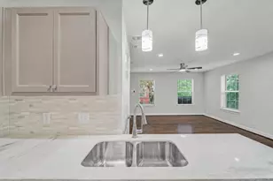 4814 Bradford Dr, Dallas, TX 75219 - Photo 8