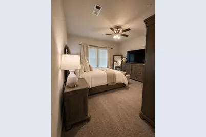 585 Hutchinson Lane, Lewisville, TX 75077 - Photo 10